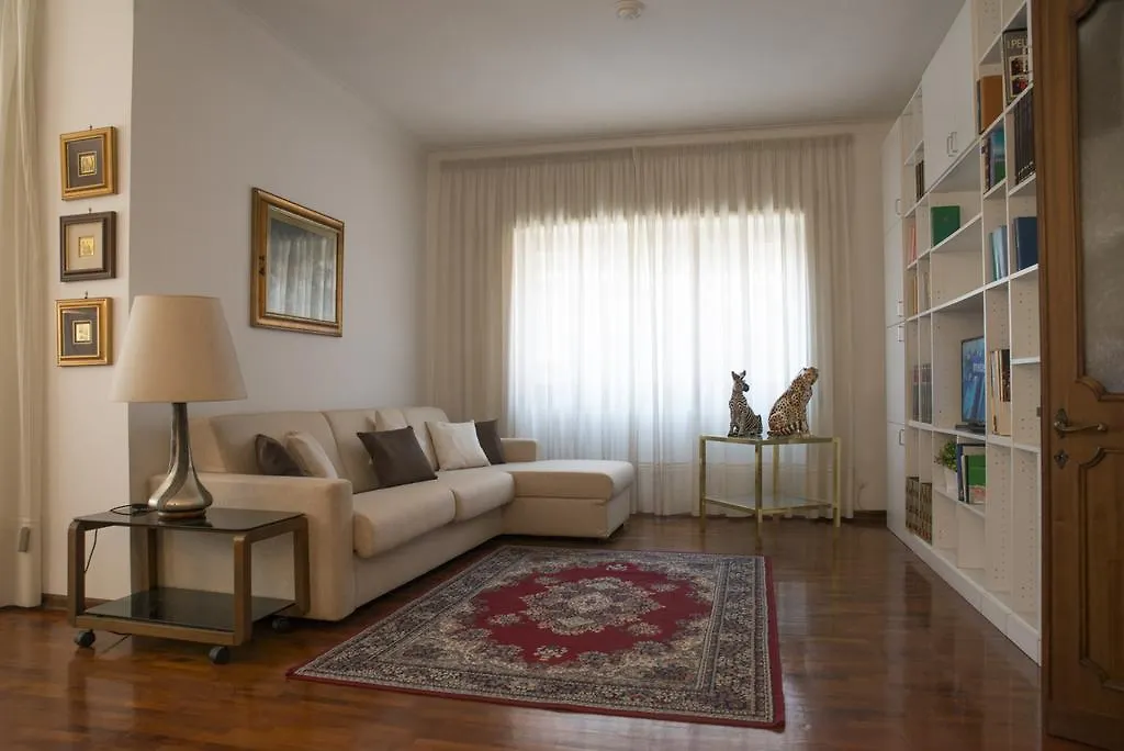 Plumbird Boutique & Apartment Rom
