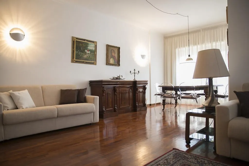 Plumbird Boutique & Apartment Rom Italien