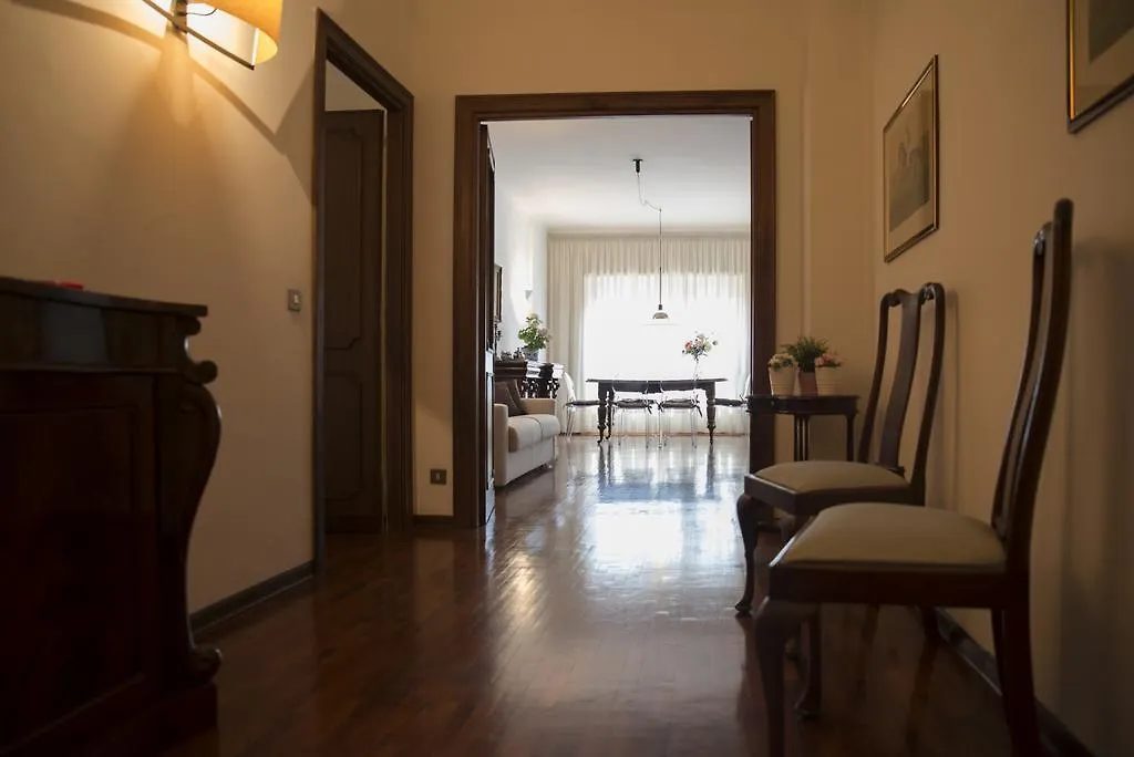 Plumbird Boutique & Apartment Rom