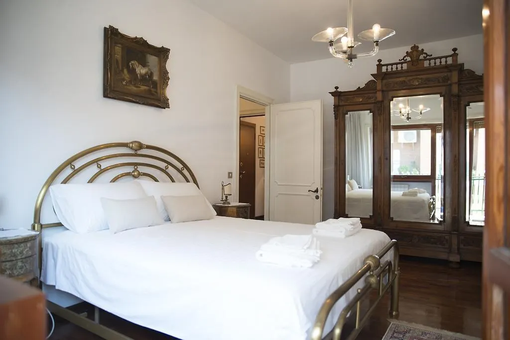 Plumbird Boutique & Apartment Rom